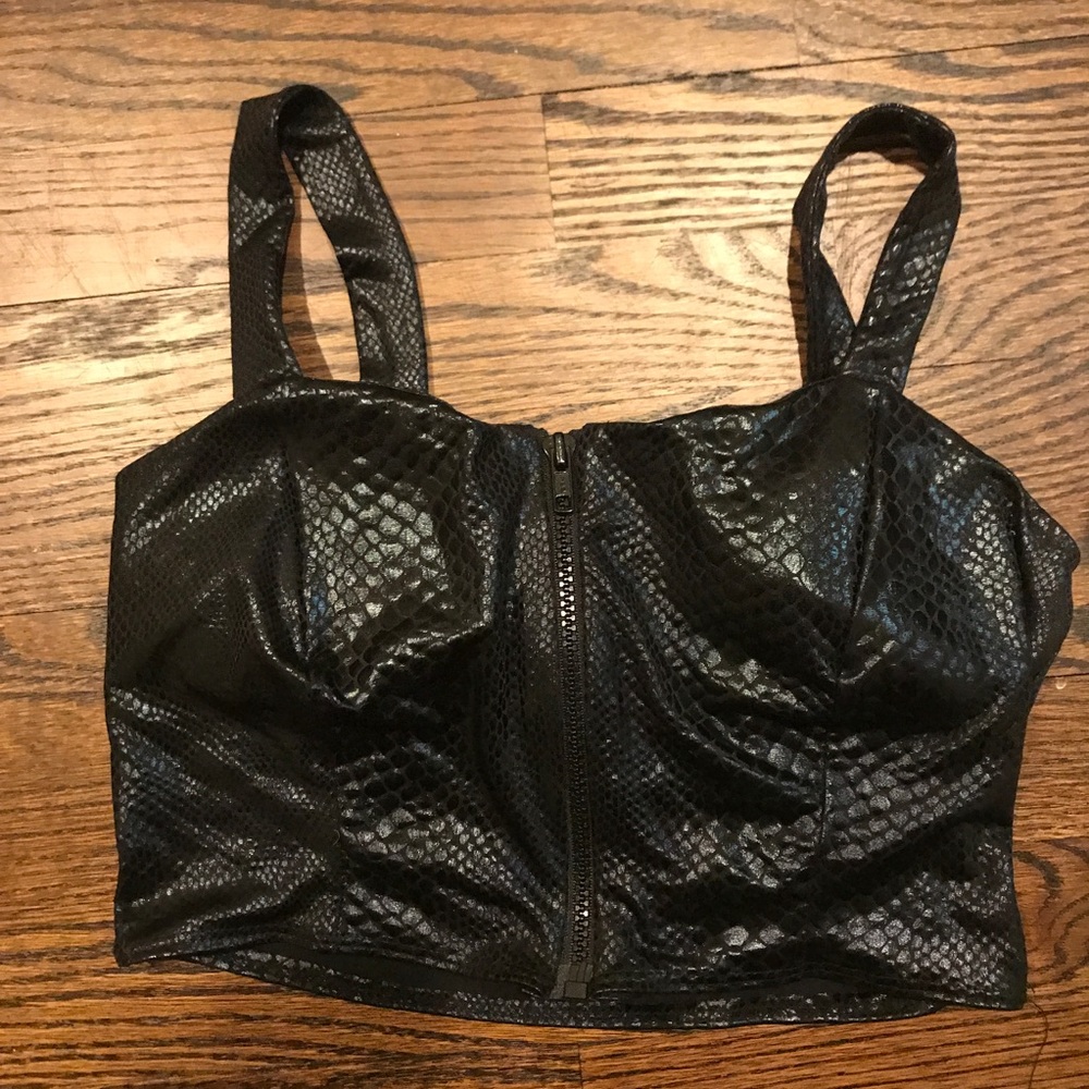 Sexy fake snake skin crop top